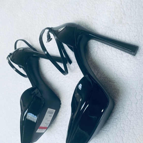 Bran New 🆕 Nine West Black Patent Platform heels 👠 - Picture 14 of 16